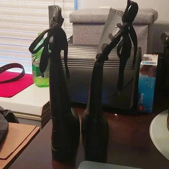 EUC COACH Sz. 8 Black Tristee Lace Up Rubber Rainboots - Picture 4 of 11